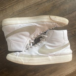 Blazer Mid 77 ‘Light Bone’